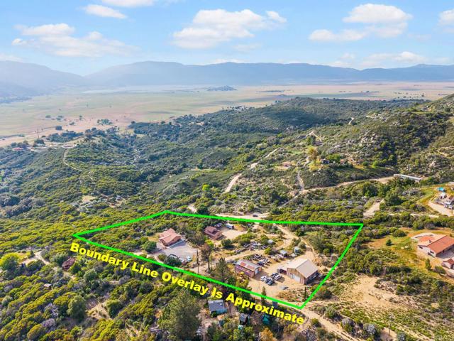 27751 Highway 79, Santa Ysabel CA: https://media.crmls.org/mediaz/1eae8375-70c7-473d-be0e-ab3d82a16601.jpg