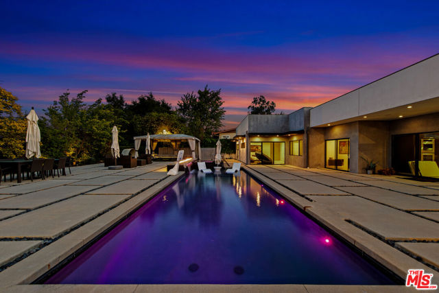 3144 Corda Drive, Los Angeles CA: https://media.crmls.org/mediaz/1eaf57f1-a01e-4a35-b57c-40db8acf4d7a.jpg