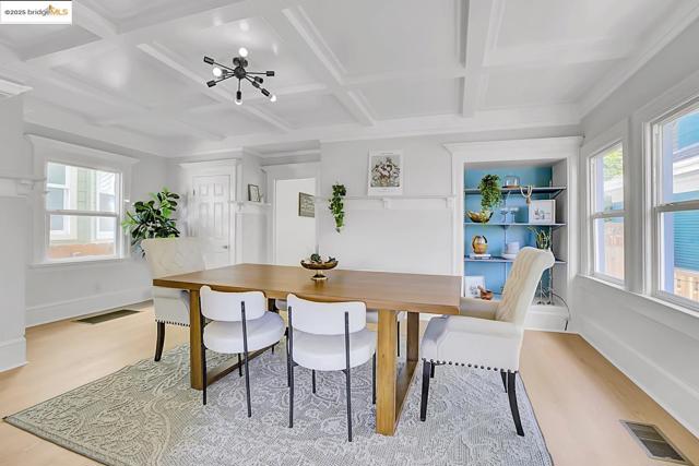 3034 Martin Luther King Jr Way, Oakland CA: https://media.crmls.org/mediaz/1eafa5dc-a80c-4166-b751-878f14bbd14a.jpg