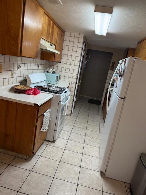 1102 Pinnacles Avenue, Greenfield CA: https://media.crmls.org/mediaz/1eb0a252-69df-4f52-8870-47b47f0f0125.jpg