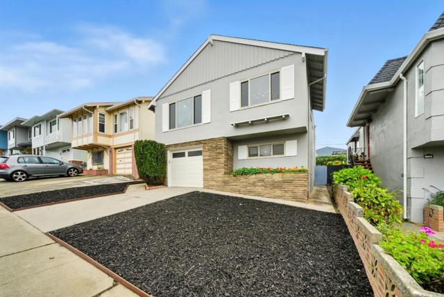362 Lakeshire Drive, Daly City CA: https://media.crmls.org/mediaz/1eb17a7e-5f74-4b1e-a92f-7542b1595c7d.jpg