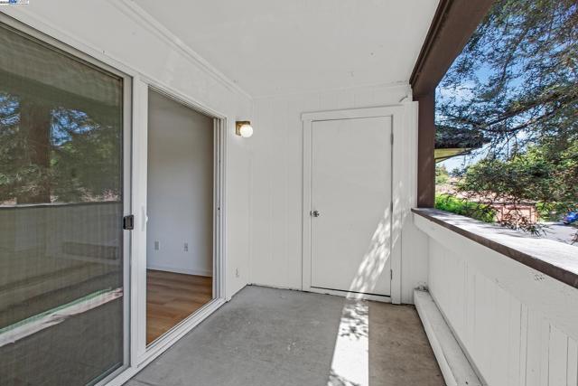 47112 Warm Springs Blvd, Fremont CA: https://media.crmls.org/mediaz/1eb2f44e-0848-4bf3-a76c-7b0215d25bf9.jpg