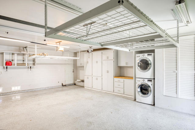 43135 Tennessee Avenue, Palm Desert CA: https://media.crmls.org/mediaz/1eb3879b-57ac-4daf-af88-c07b246a73cb.jpg