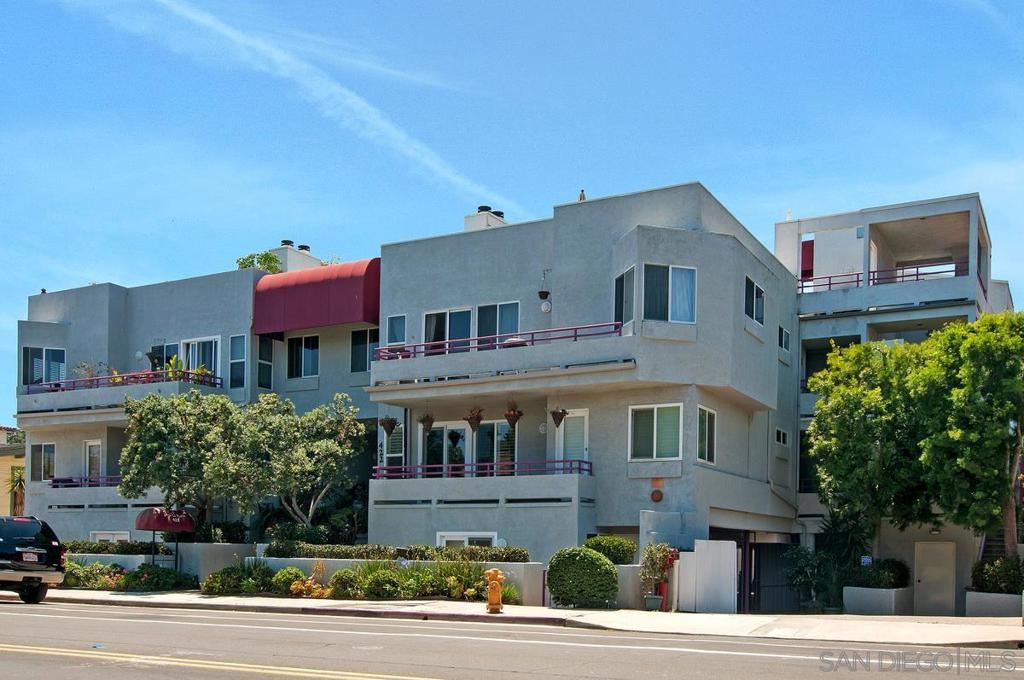 422 Rosecrans Street #1