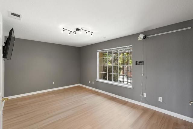 6518 Monte Fuego, Rancho Santa Fe CA: https://media.crmls.org/mediaz/1eb3ba3a-d906-4877-a2c2-1e0e6f9ba285.jpg