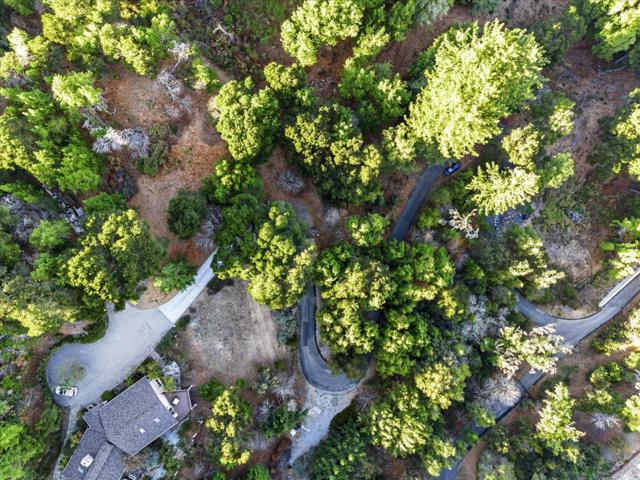 12 Montecito Road, Woodside CA: https://media.crmls.org/mediaz/1eb43fd5-0db7-4c04-ae65-560ba4d90566.jpg