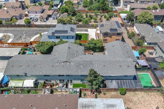 350 Smalley Ave, Hayward CA: https://media.crmls.org/mediaz/1eb49fdd-8277-4e51-b9eb-7c21495d7ba2.jpg