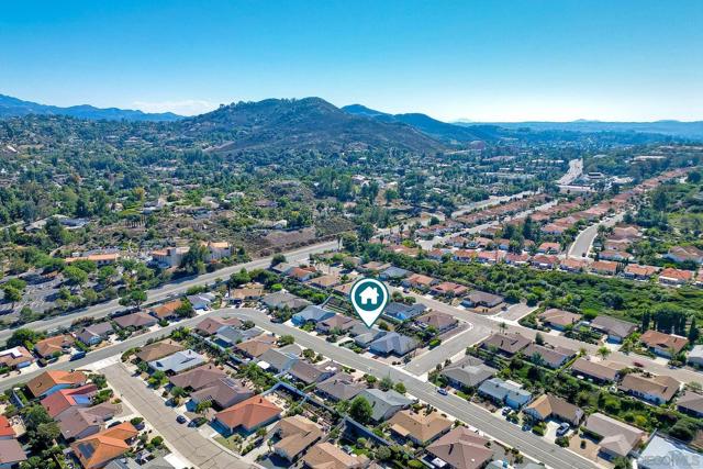 12581 Lomica Ave, San Diego CA: https://media.crmls.org/mediaz/1eb53468-05a2-4b75-8659-fc04601852c1.jpg