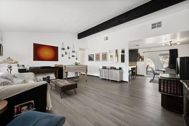 7616 Fairway Drive, Yucca Valley CA: https://media.crmls.org/mediaz/1eb55294-31ab-48c9-bd5a-9db68f723e81.jpg