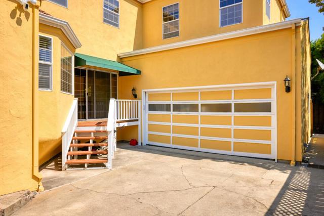 1037 Walnut Street, San Carlos CA: https://media.crmls.org/mediaz/1eb5bdb9-709f-485e-b39b-fe33a00af34c.jpg
