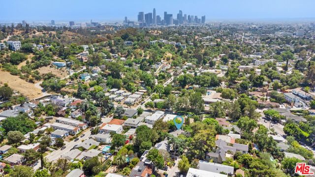 2116 Princeton Avenue, Los Angeles CA: https://media.crmls.org/mediaz/1eb64431-0b01-43cf-afc4-c2c3b91b7f05.jpg