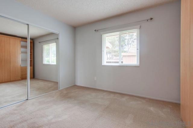 1976 Fairway Circle, San Marcos CA: https://media.crmls.org/mediaz/1eb66ac8-0abe-43a2-bf2a-b5aff3c5928b.jpg