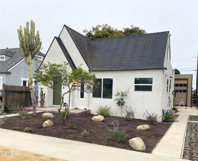2014 Channel Drive, Ventura CA: https://media.crmls.org/mediaz/1eb754f9-47f9-43f9-b7a3-f95b043f9bb6.jpg