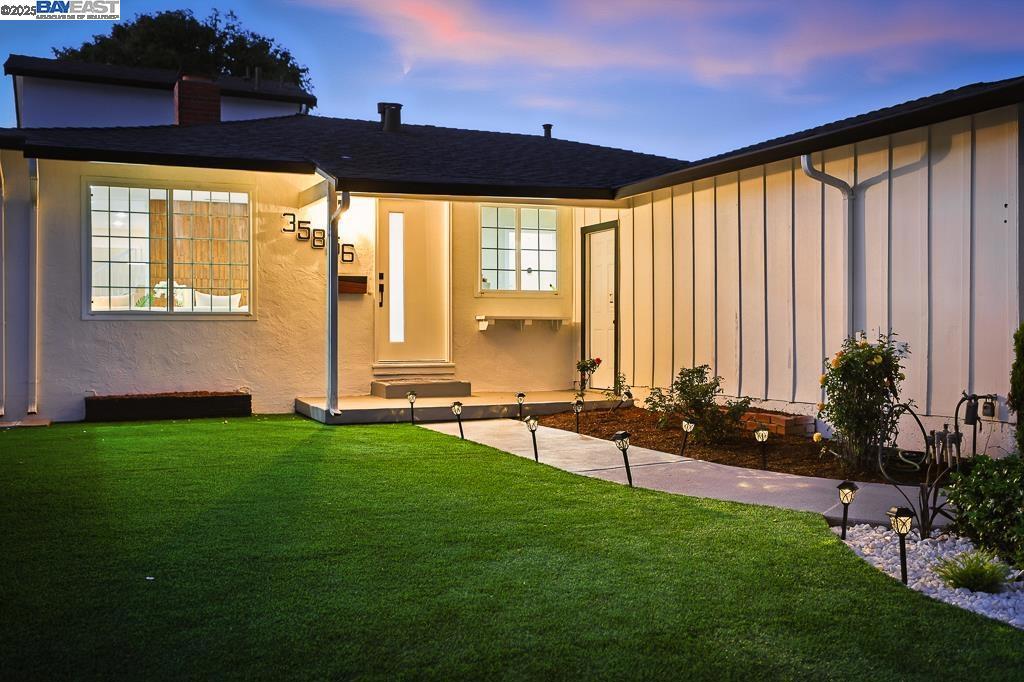 35856 Adobe Dr