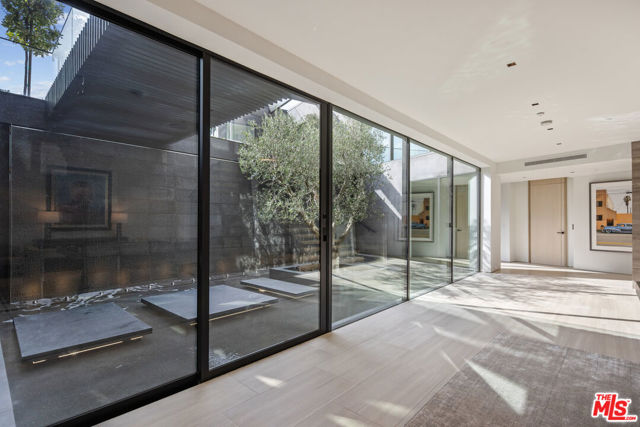 615 N Faring Road, Los Angeles CA: https://media.crmls.org/mediaz/1eb9322a-547c-4d7b-bdee-acd3597d39ef.jpg