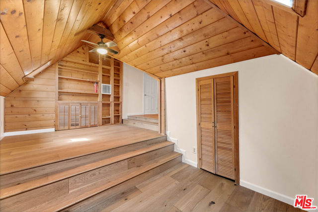2247 Ronda Vista Drive, Los Angeles CA: https://media.crmls.org/mediaz/1eb9acef-3d2e-4329-aa81-5876856bcdc0.jpg