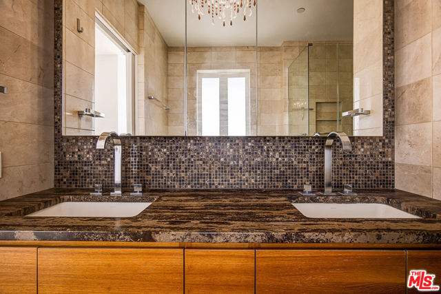 900 W Olympic Boulevard, Los Angeles CA: https://media.crmls.org/mediaz/1eba01c0-9c7e-47e7-9e09-4c04f1d5dc04.jpg