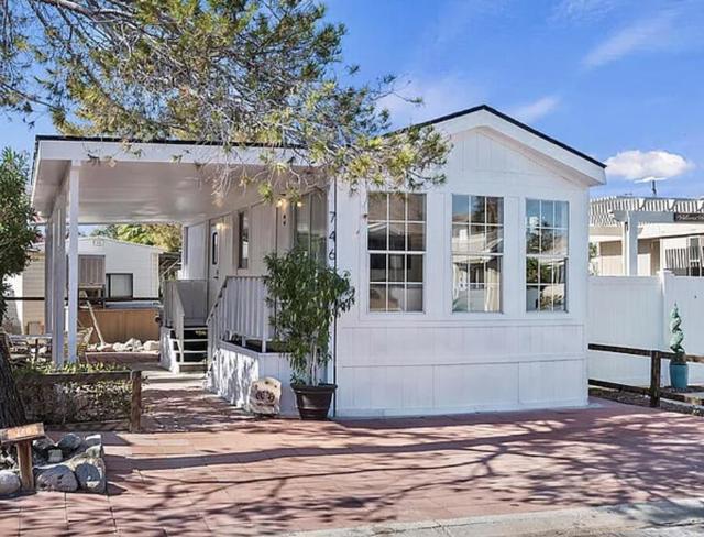 74711 Dillon Rd Spc 746, Desert Hot Springs CA: https://media.crmls.org/mediaz/1ebc1aaa-d07e-40b0-834f-bd504f2f2a36.jpg