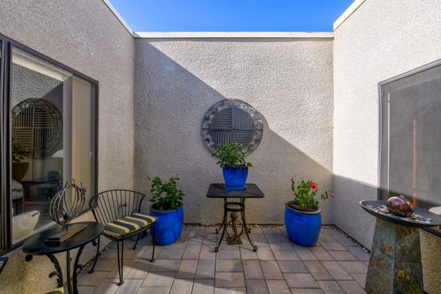 72520 Sandstone Lane, Palm Desert, CA 92260