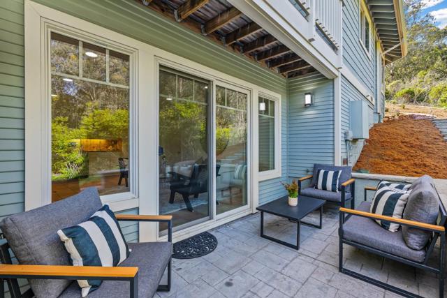 822 San Carlos Avenue, El Granada CA: https://media.crmls.org/mediaz/1ebdfb05-17f6-4304-88ef-adad3eb79791.jpg