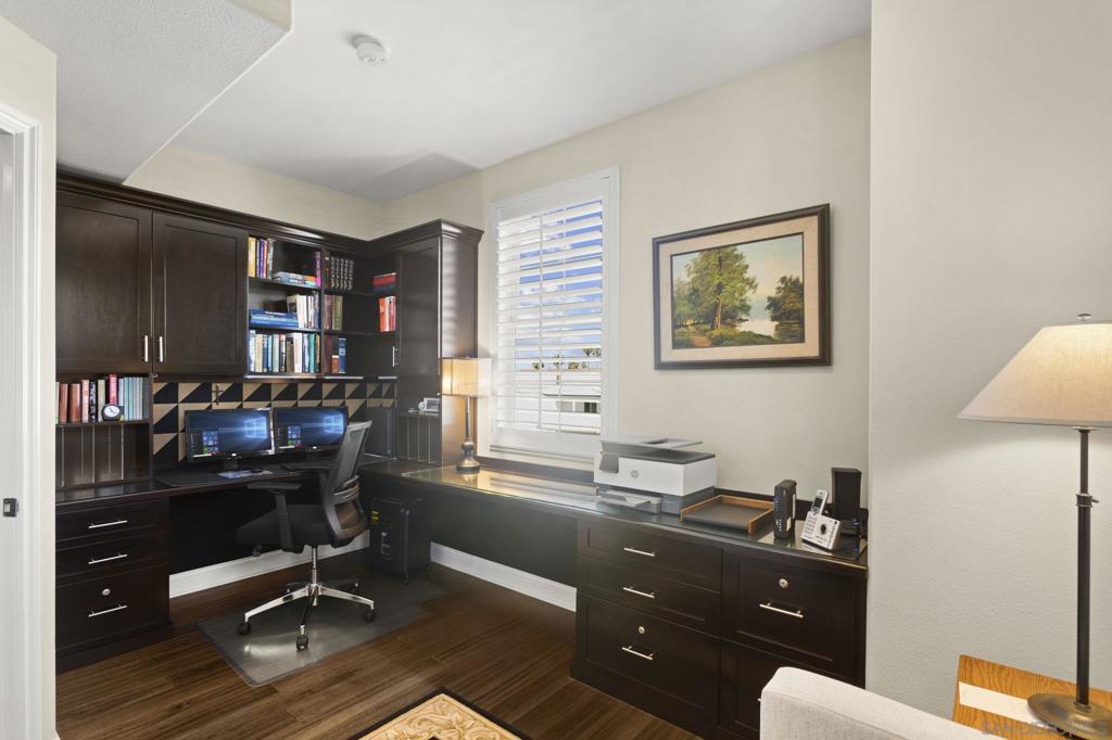 1056 Pearl - photo 11