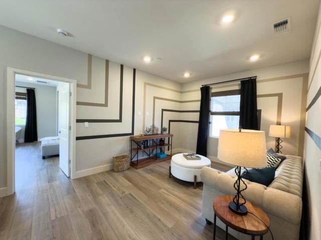 2581 Haybale Street, Gilroy CA: https://media.crmls.org/mediaz/1ebef388-fe96-43dd-b7c1-5019c4c24297.jpg