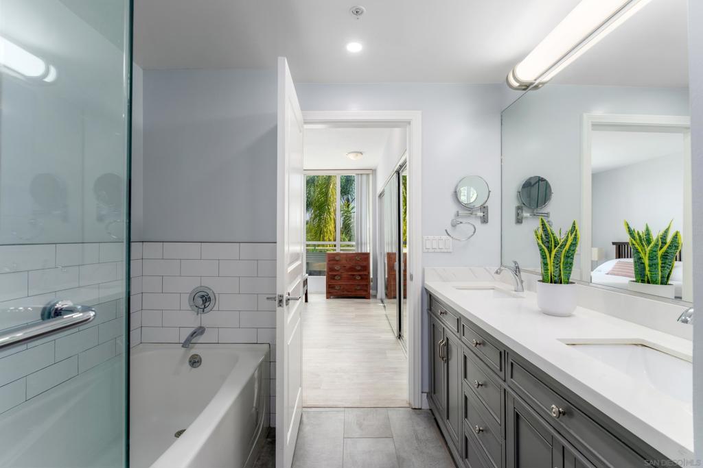 MLS #250036749SD image #16