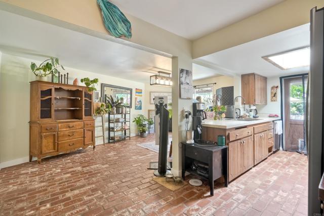 Detail Gallery Image 5 of 34 For 1080 Buena Pl, Carlsbad,  CA 92008 - – Beds | – Baths