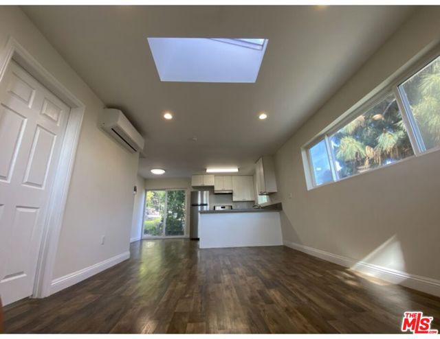4567 Yellowstone Street, Los Angeles CA: https://media.crmls.org/mediaz/1ec0be63-9eb9-4e11-abe2-806f4a26c1ff.jpg