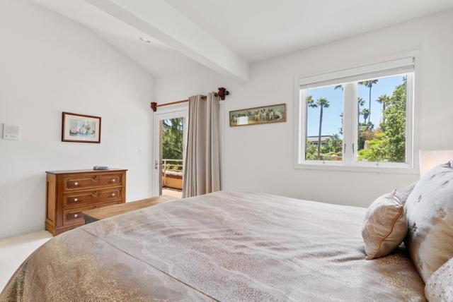 29 Kite Hill Road, Santa Cruz CA: https://media.crmls.org/mediaz/1ec1f3ce-43e2-4f32-a141-5fa614448bcd.jpg