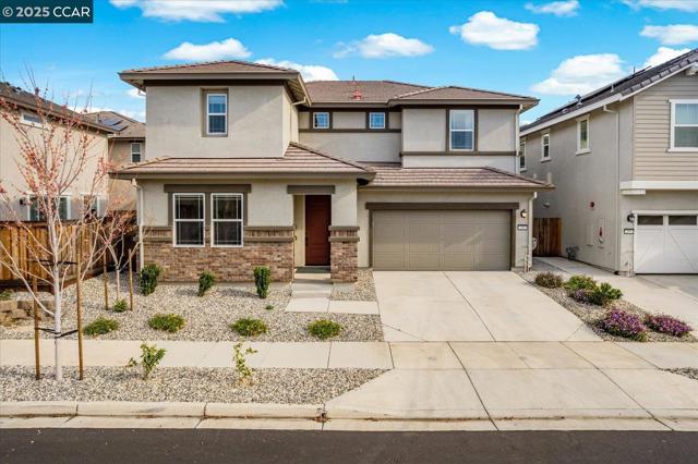 205 Goose Creek Ave, Brentwood CA: https://media.crmls.org/mediaz/1ec22c46-d627-4182-8e58-a844d47369fa.jpg
