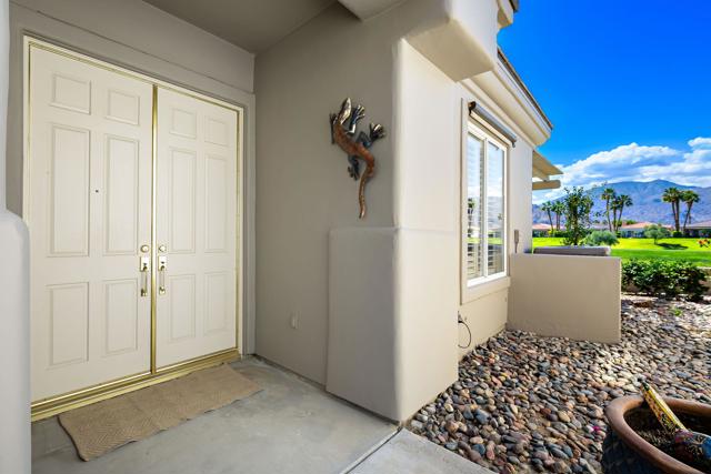 78071 Calle Norte, La Quinta CA: https://media.crmls.org/mediaz/1ec2fd3d-5e55-4c84-a4f5-d4d427b6d8b0.jpg