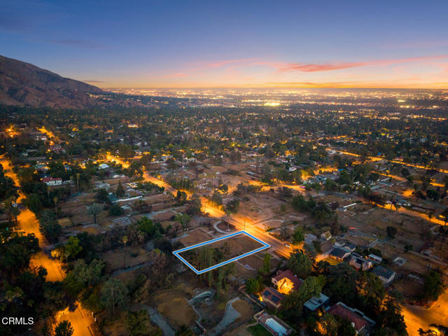 1145 E Altadena Drive, Altadena CA: https://media.crmls.org/mediaz/1ec3040d-2241-4525-b97d-8f576345cb05.jpg