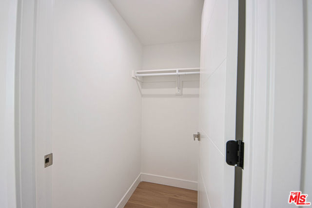 1636 Longwood Avenue, Los Angeles CA: https://media.crmls.org/mediaz/1ec31e3e-5c26-4764-8ce7-cb59b04efe5f.jpg