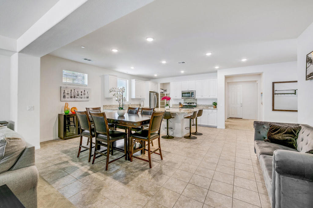 MLS #219125128DA image #2