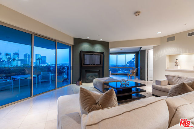 10490 Wilshire Boulevard, Los Angeles CA: https://media.crmls.org/mediaz/1ec3f0aa-bbb0-46bc-8750-1c4cf0399a7a.jpg