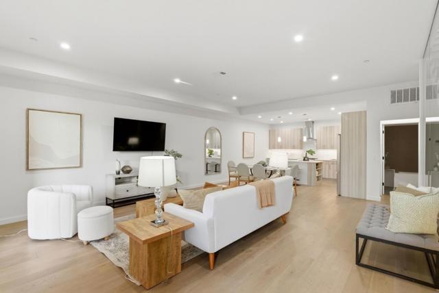 922 Woodside Road, Redwood City CA: https://media.crmls.org/mediaz/1ec4e267-6e68-44fa-9386-5135f28cb28f.jpg