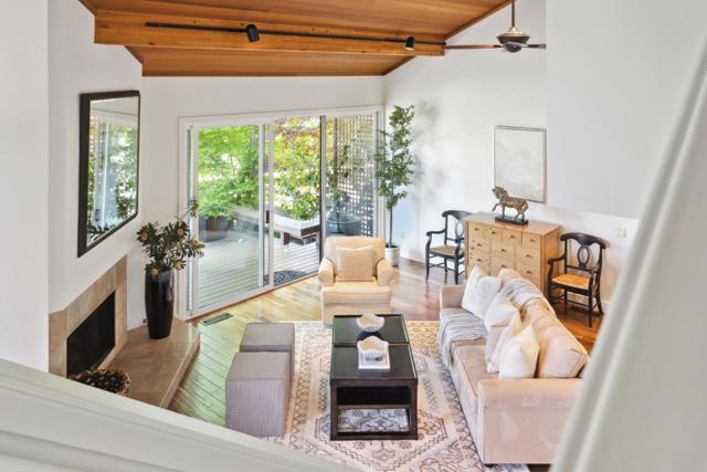 9583 Redwood Court, Carmel CA: https://media.crmls.org/mediaz/1ec4e8b0-996d-4461-bd4a-3779ebe8d7e3.jpg