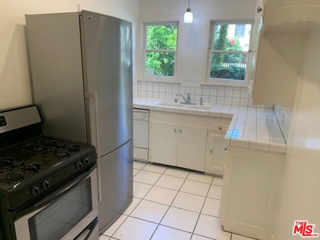 1201 S OGDEN Drive, Los Angeles CA: https://media.crmls.org/mediaz/1ec52ea6-7274-46d1-aa3d-8f0ff0624cd3.jpg