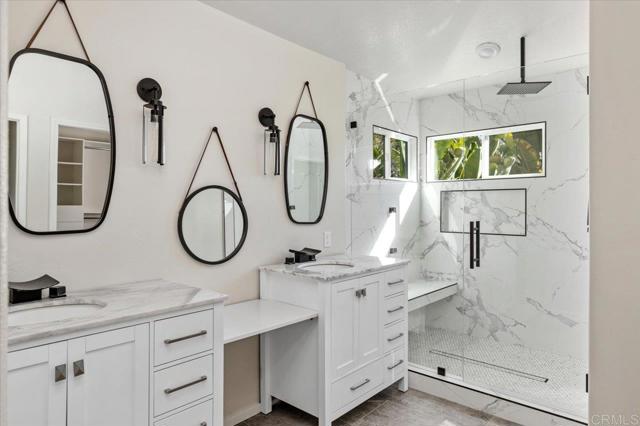 Detail Gallery Image 21 of 33 For 4976 Bella Collina St, Oceanside,  CA 92056 - 5 Beds | 3 Baths