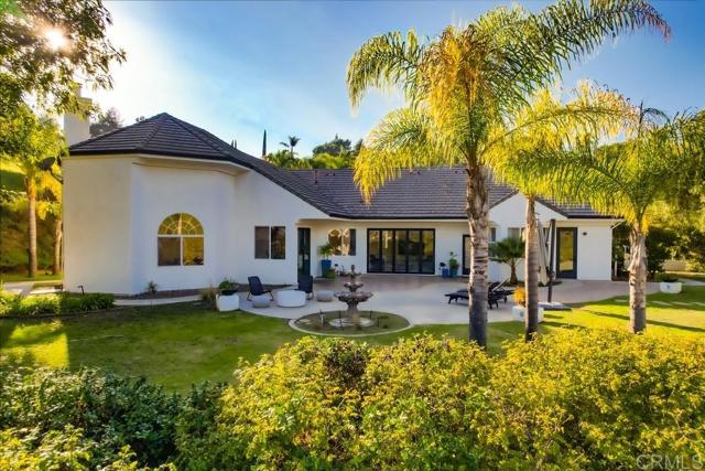 2241 Via Corto, Fallbrook CA: https://media.crmls.org/mediaz/1ec5d71e-0fcb-4662-b628-ee23ea988002.jpg