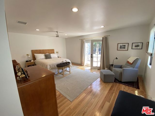 3026 Farmdale Avenue, Los Angeles CA: https://media.crmls.org/mediaz/1ec63f16-776d-41b5-9bec-4e5568447f68.jpg