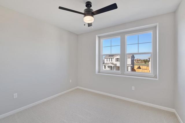1861 Hydrangea Drive, Hollister CA: https://media.crmls.org/mediaz/1ec6e106-fa01-491a-ab1e-eced7947631b.jpg