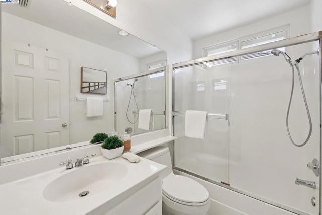 99 Elder Dr, Pacheco CA: https://media.crmls.org/mediaz/1ec80cff-fcca-48c4-88fc-ab76b96c3482.jpg