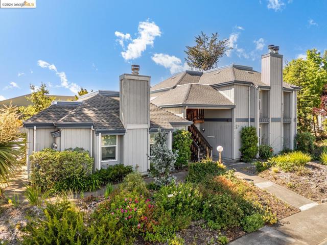 Image 2 of 20 For 2332 Tachevah Dr