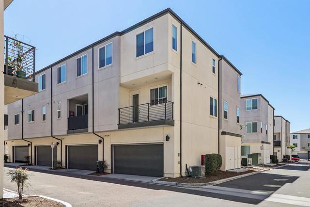 Image 33 of 50 For 5265 Beachfront Cove Street