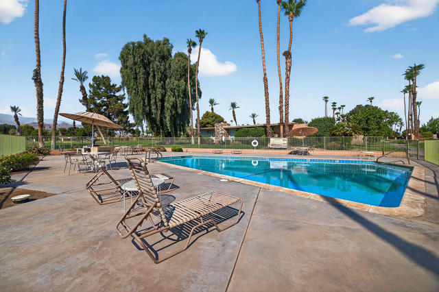 42529 Adams Street, Bermuda Dunes CA: https://media.crmls.org/mediaz/1ed03b04-5a9b-446a-938e-b86e089106a9.jpg