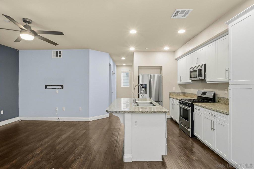 4541 Rainier - photo 19