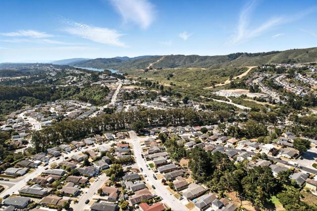 2621 Heather Lane, San Bruno CA: https://media.crmls.org/mediaz/1ed354db-51a6-4783-980d-81e364d200de.jpg