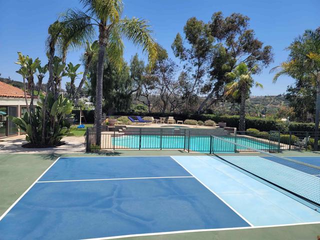 3928 La Cresta Way, Bonita CA: https://media.crmls.org/mediaz/1ed37e90-b735-4a0e-b0e6-5df47db000cb.jpg